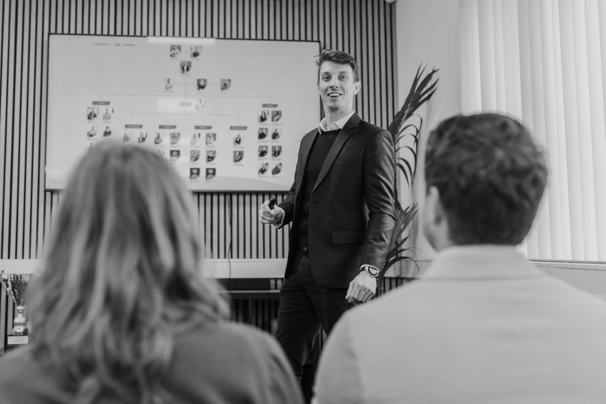presentatie van Ivan bij Creamy Concepts